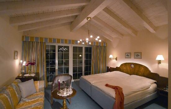 Hotel Sonne Zermatt - room